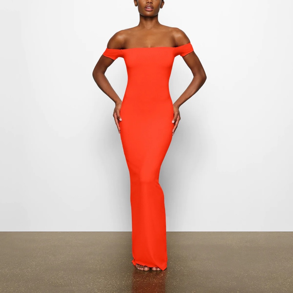 Skims soft lounge dress- Fire